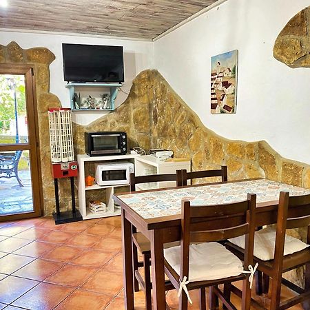 Hospedaje Javier - AlojateIsla Plana Esterno foto